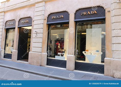 prada store rome italy